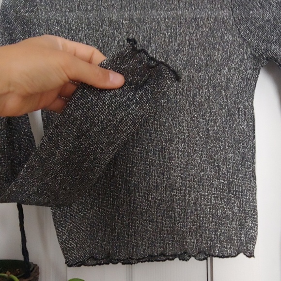 Zara crop top grey silver and black frills - Picture 2 of 4